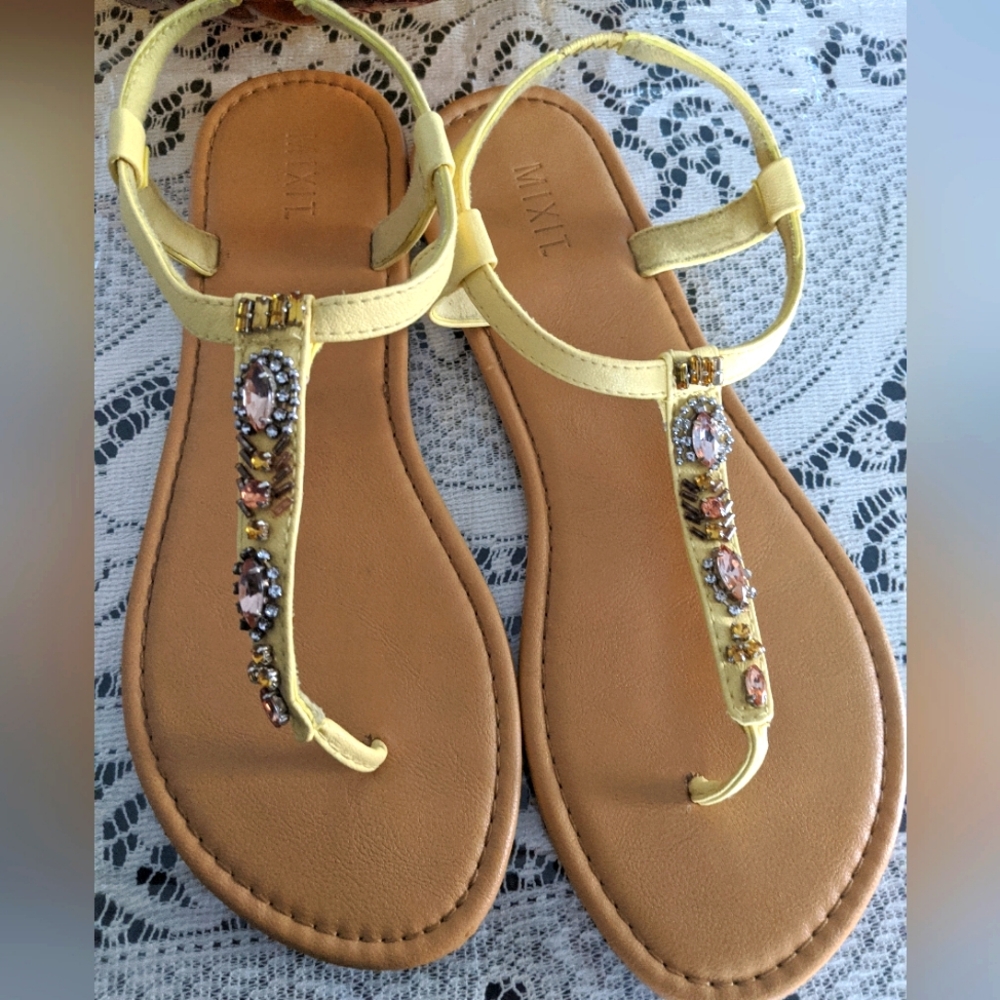 Women's Retro Sandals Shoes Flip Flops Boho Elegant Beach Party